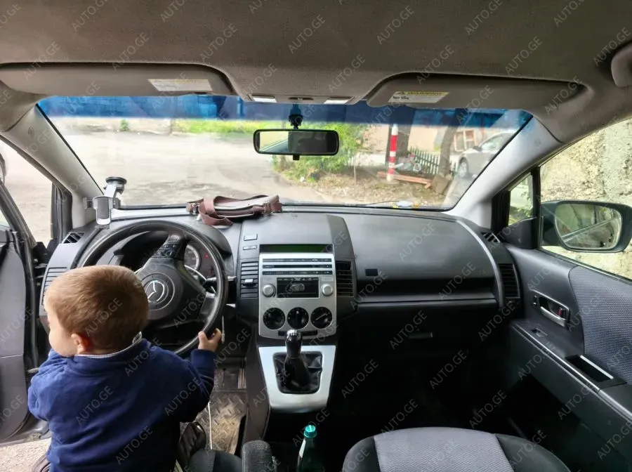 Mazda Mazda5
