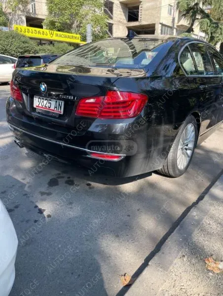 BMW 528 2015 — photo 2