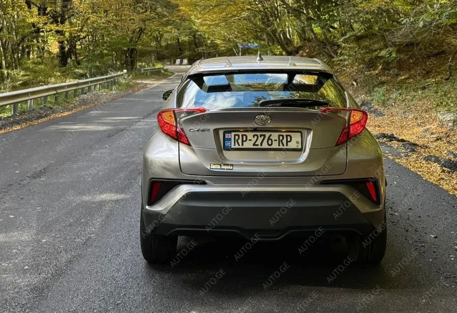 Toyota Chr 2020 — photo 2