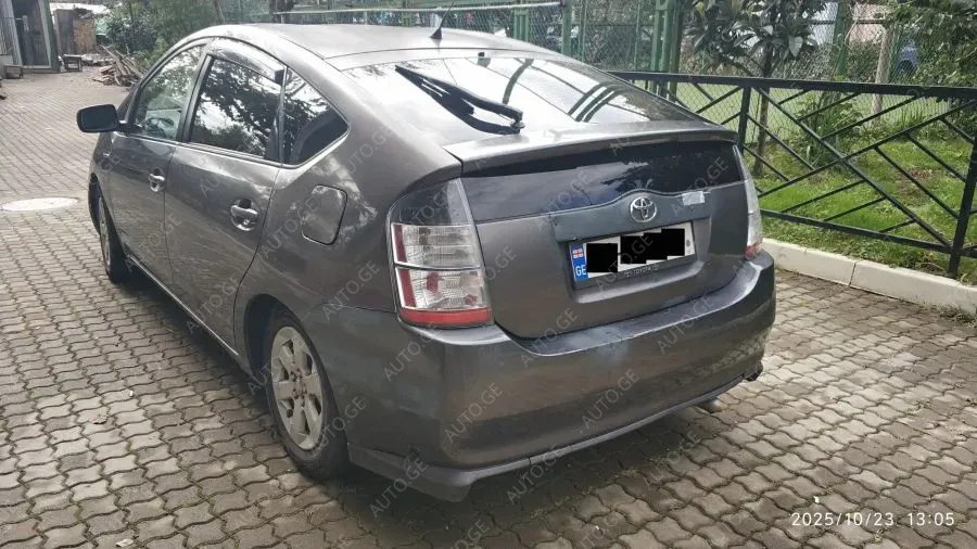 Toyota Prius Prime 2007 — photo 2