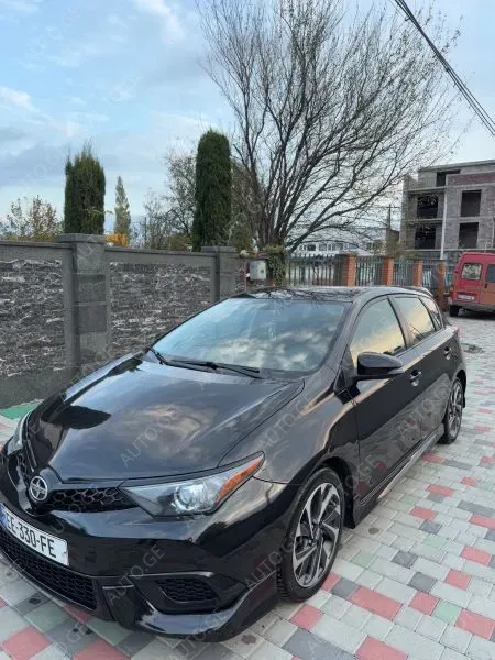 Toyota Corolla 2015 — photo 2