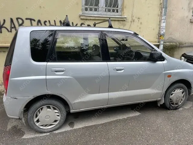 Mitsubishi Dingo 1999 — photo 2