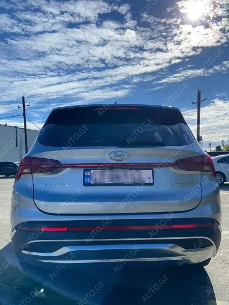 Hyundai Santa Fe 2023 — photo 2
