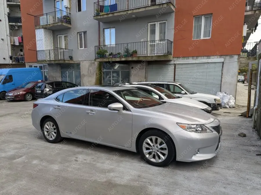 Lexus Es300 2014 — photo 2