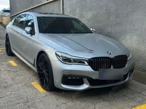 BMW 750