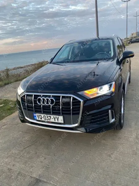 Audi Q7 2023 — photo 2
