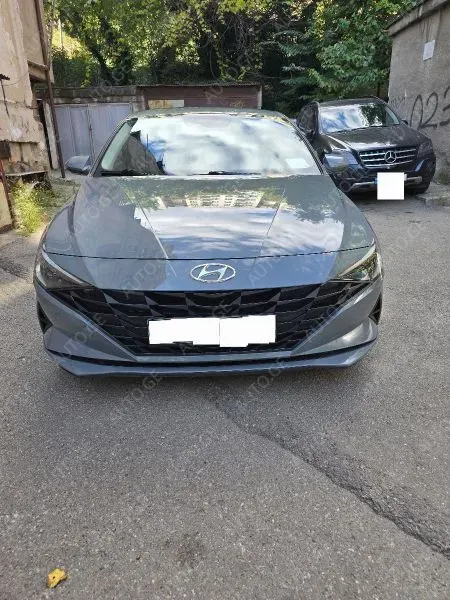 Hyundai Elantra 2021 — photo 2