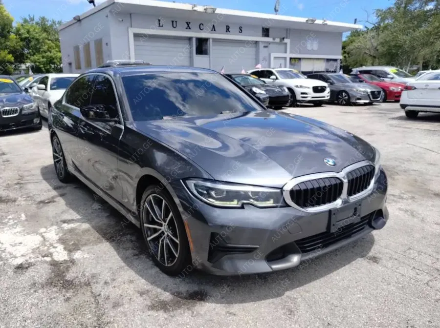 BMW 330