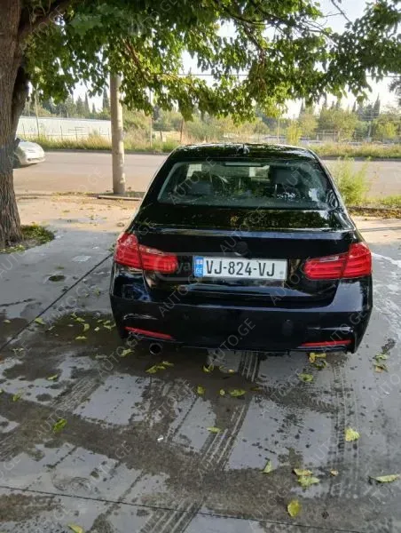 BMW 320 2015 — photo 2