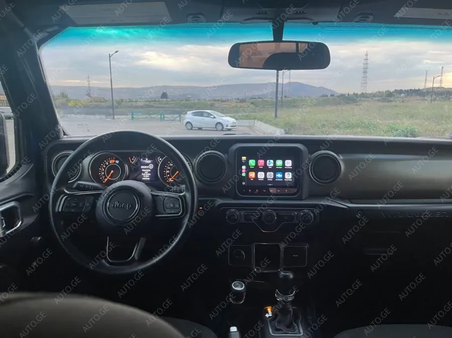 Jeep Wrangler 2018 — photo 2
