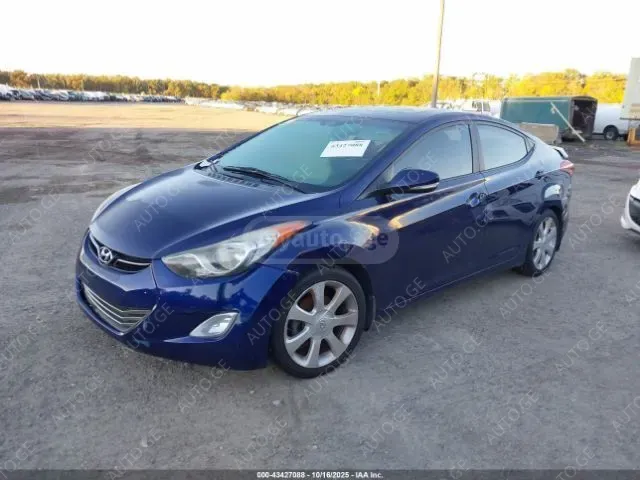 Hyundai Elantra 2013 — photo 2