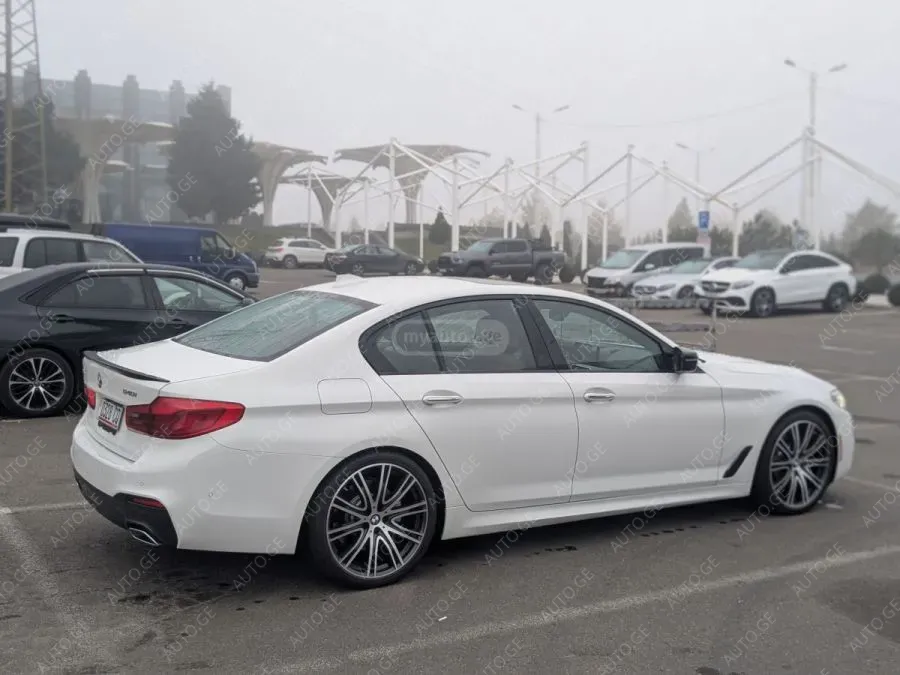 BMW 540 2017 — photo 2