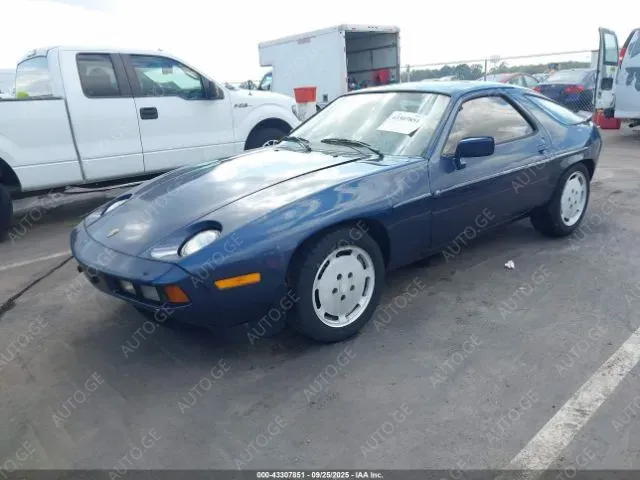 Porsche 928 1985 — photo 2