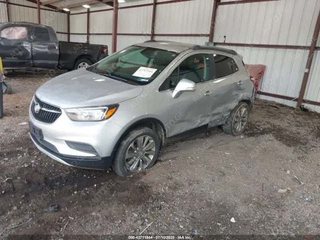 Buick Encore 2017 — photo 2