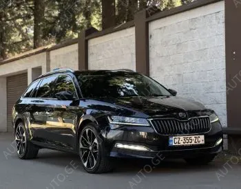 Skoda Superb 2019 — photo 2