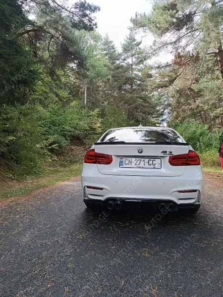 BMW 320 2016 — photo 2