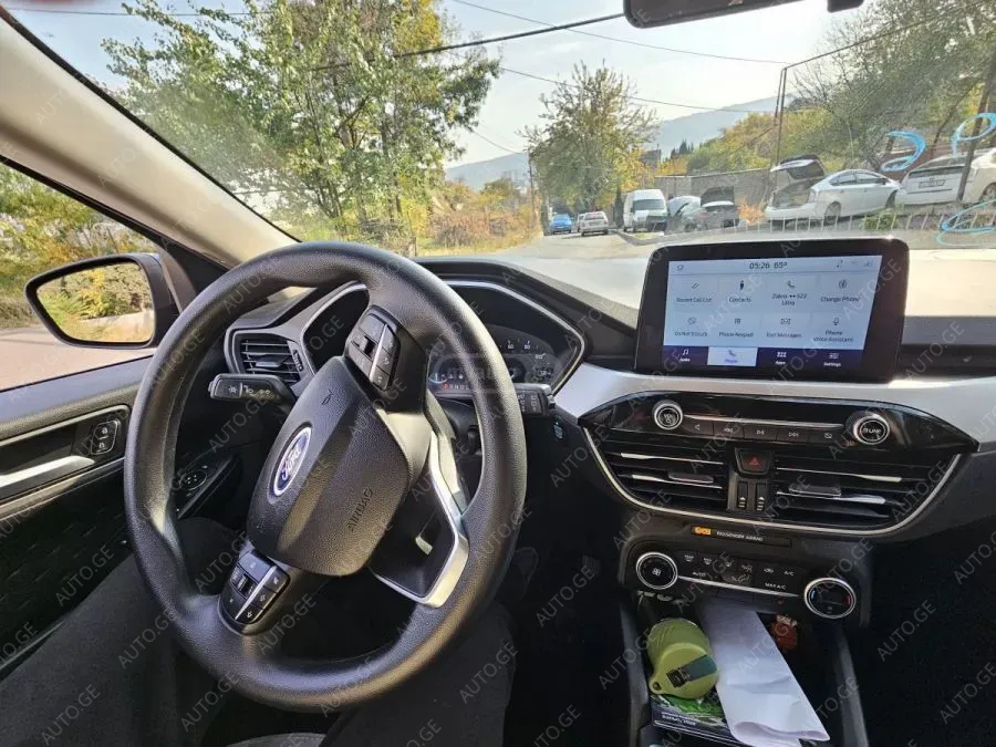 Ford Escape 2020 — photo 2