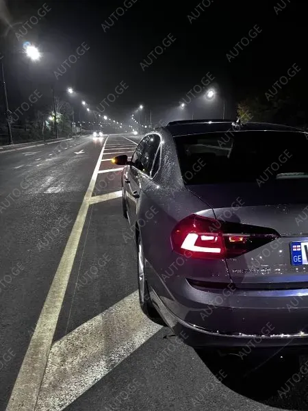 Volkswagen Passat 2018 — photo 2