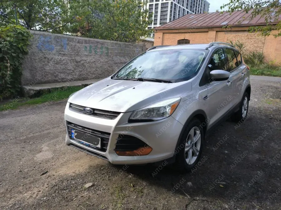 Ford Escape 2016 — photo 2