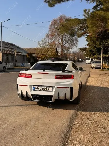 Chevrolet Camaro 2016 — photo 2