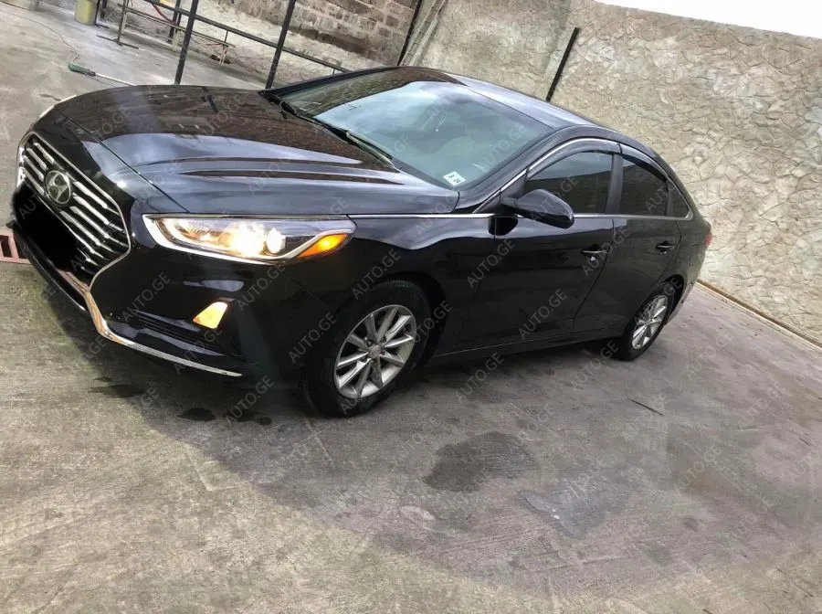 Hyundai Sonata 2018 — photo 2