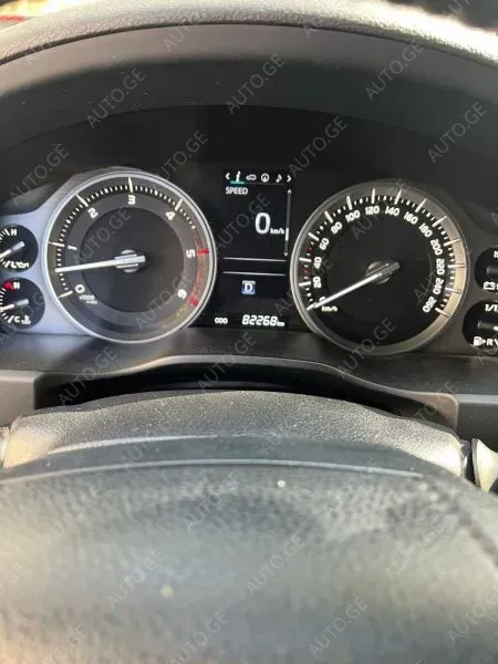 Toyota Land Cruiser 2019 — photo 2