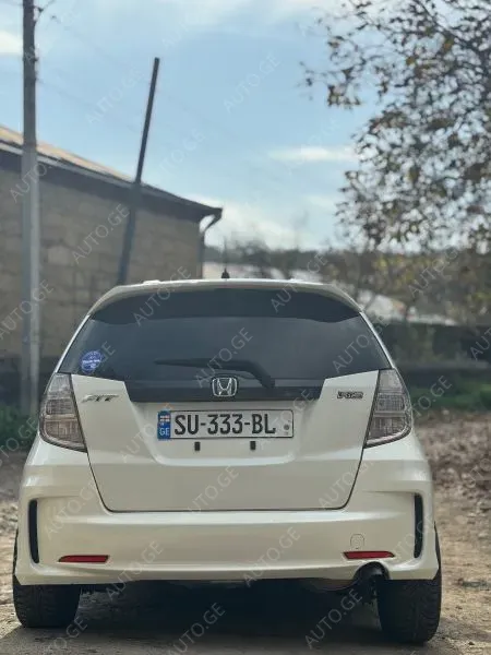 Honda Fit 2012 — photo 2