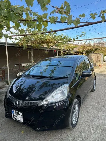Honda Fit 2011 — photo 2