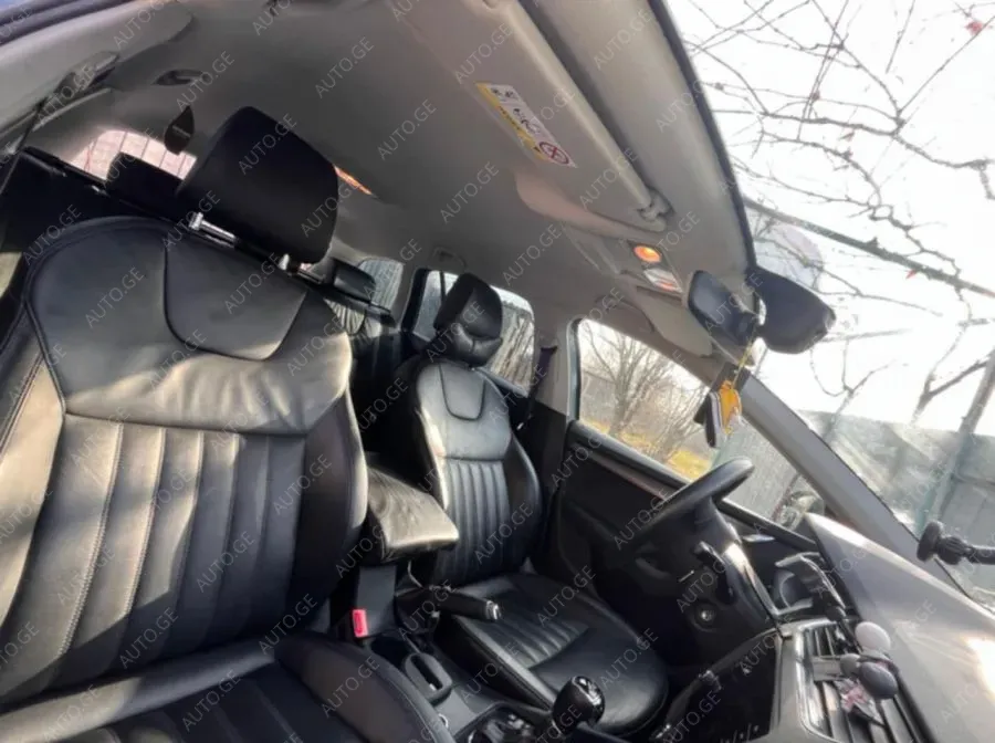 Skoda Octavia 2019 — photo 2