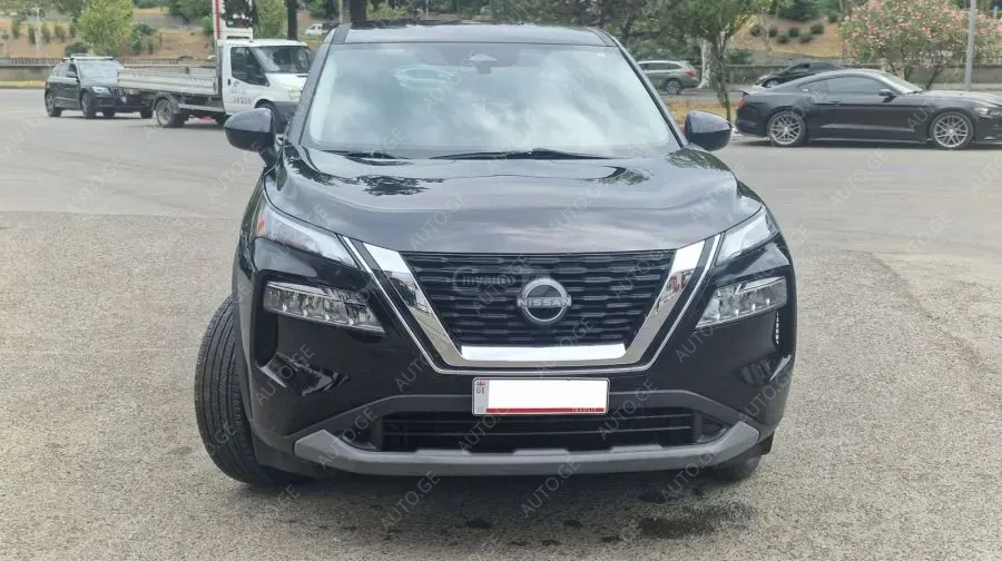 Nissan Rogue 2023 — photo 2
