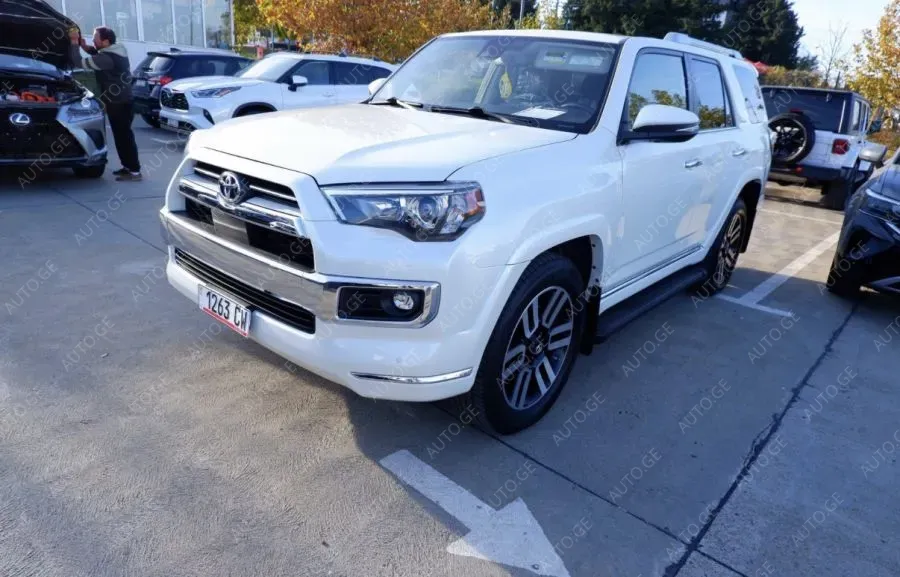 Toyota 4Runner 2021 — photo 2