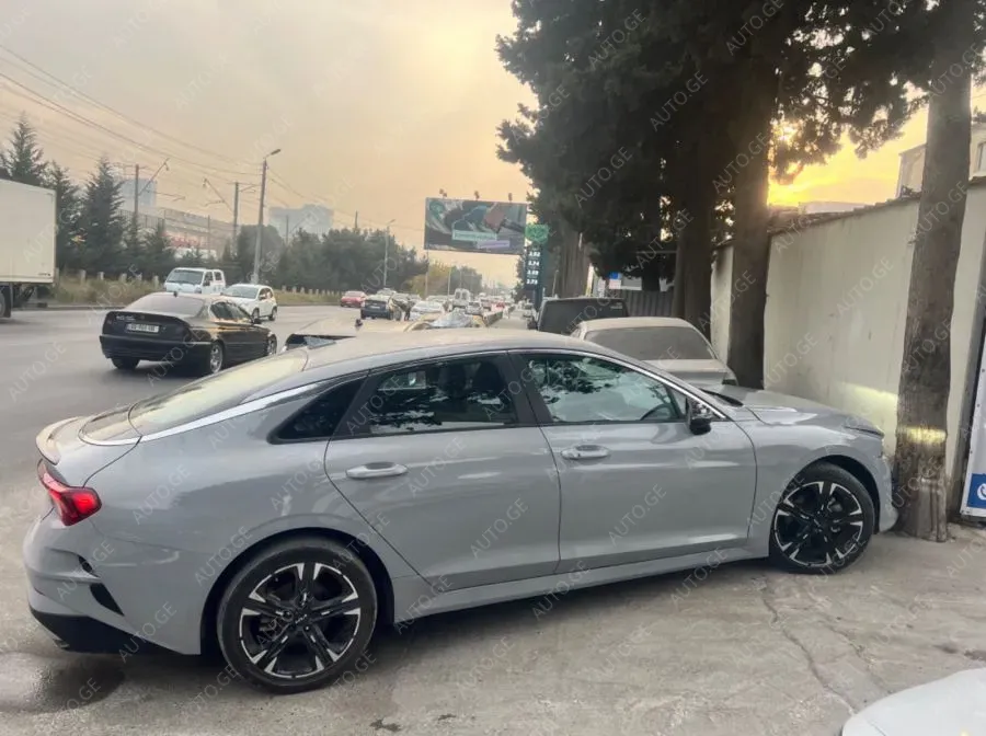 Kia K5-K 2023 — photo 2
