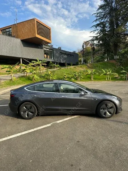 Tesla Model-3-Tesla 2020 — photo 2