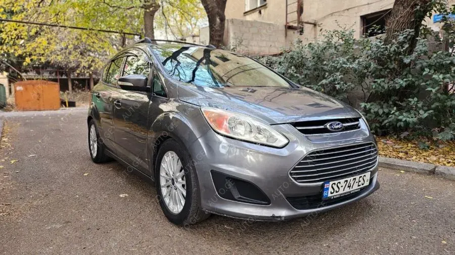 Ford C-Max 2012 — photo 2
