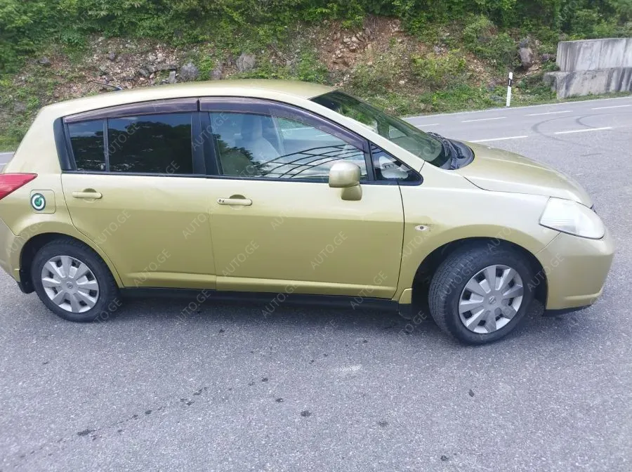 Nissan Tiida 2007 — photo 2