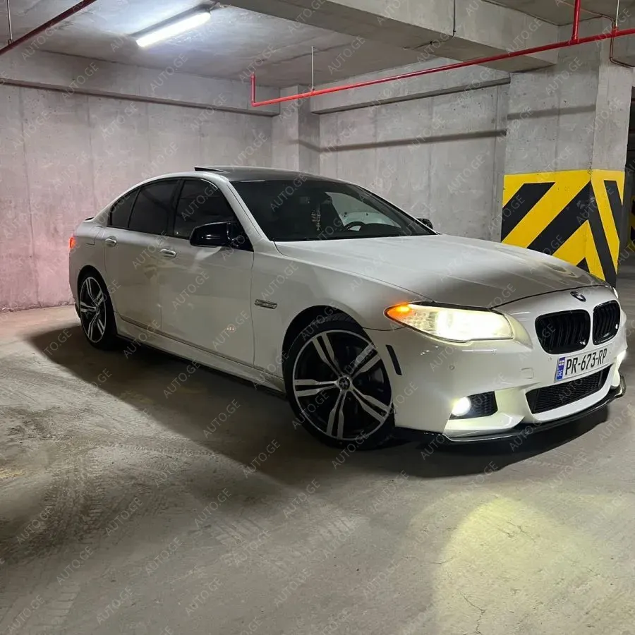 BMW 550 2012 — photo 2