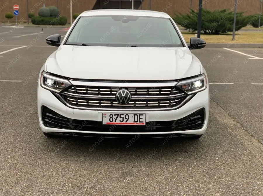 Volkswagen Jetta 2022 — photo 2