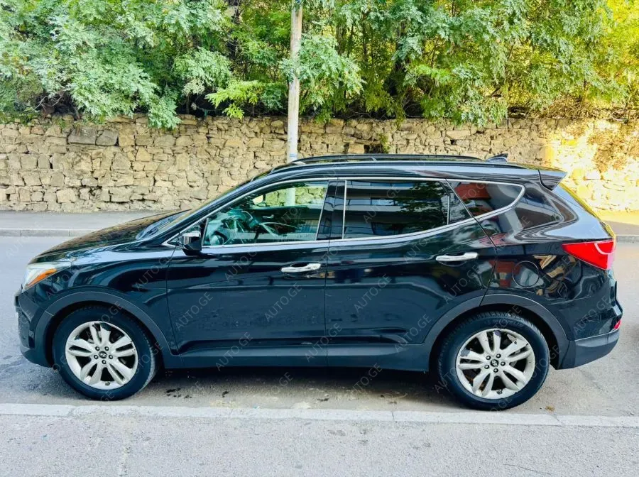 Hyundai Santa Fe 2013 — photo 2