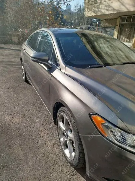 Ford Fusion 2013 — photo 2