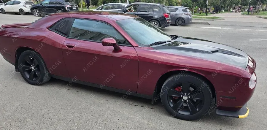 Dodge Challenger 2019 — photo 2