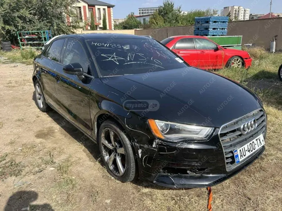 Audi A3 2015 — photo 2