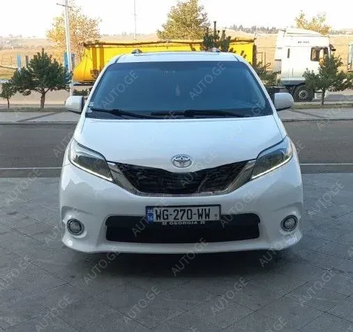 Toyota Sienna