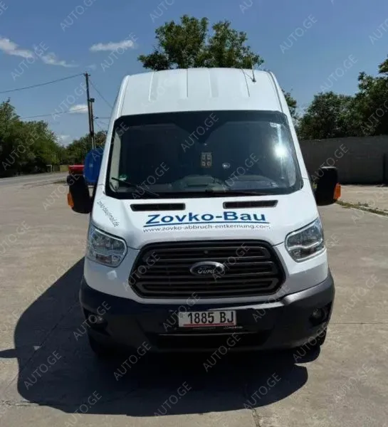 Ford Transit 2018 — photo 2