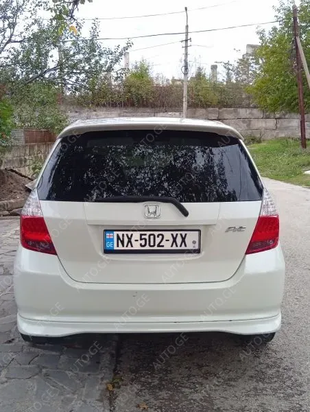 Honda Fit 2004 — photo 2