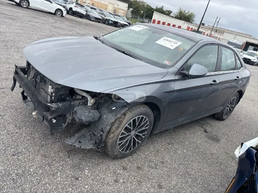 Volkswagen Jetta 2019 — photo 2