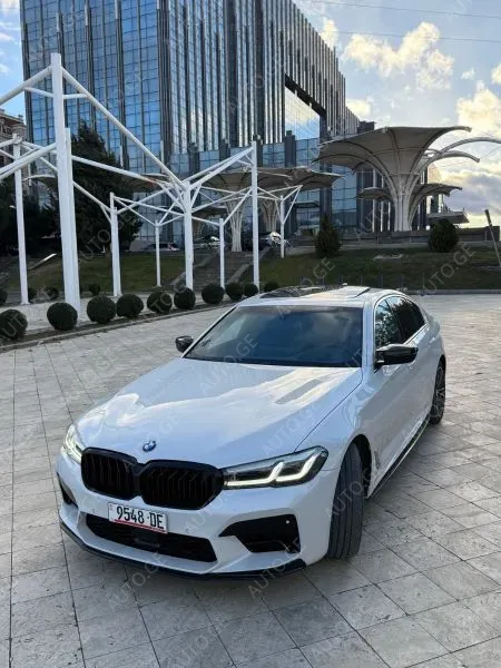 BMW 530 2023 — photo 2