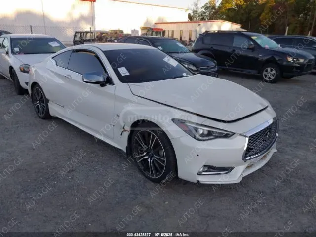 Infiniti Q60 2018 — photo 2