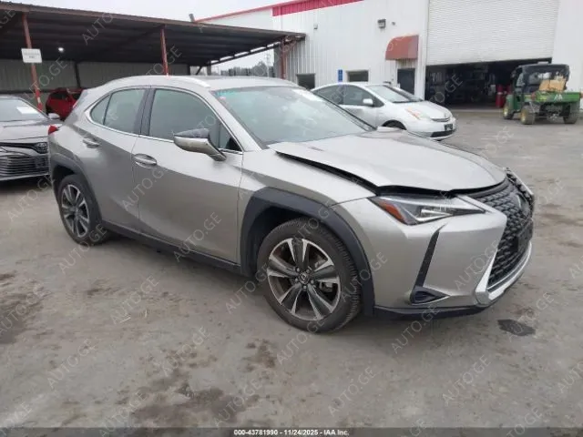 Lexus Ux-200-L