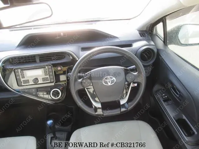 Toyota Aqua 2020 — photo 2