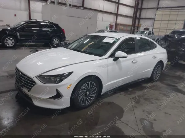 Hyundai Sonata 2023 — photo 2